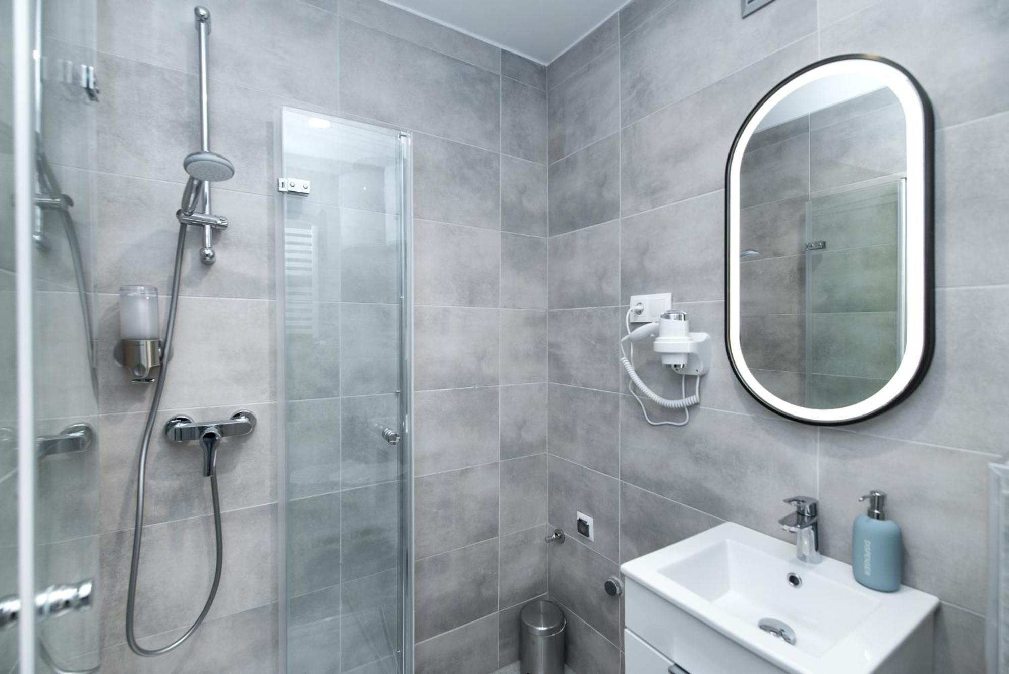 Apartament Dworcowa 24 กลีวิตเซ ภายนอก รูปภาพ